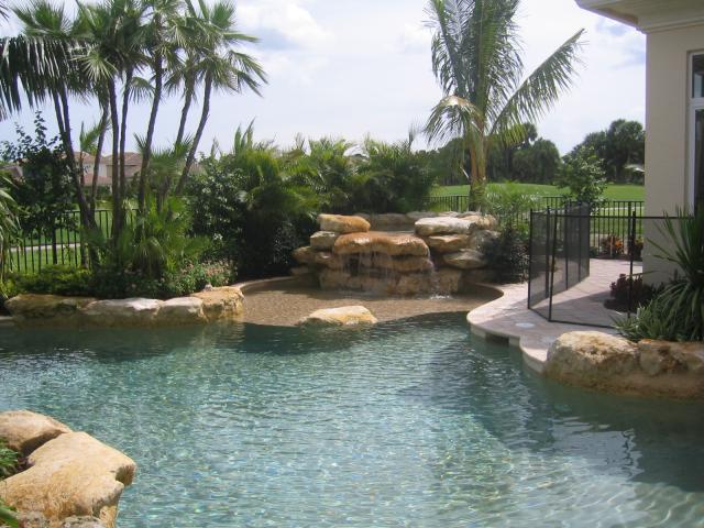 www.miamicustompoolsandspas.com__288__ezr.jpg